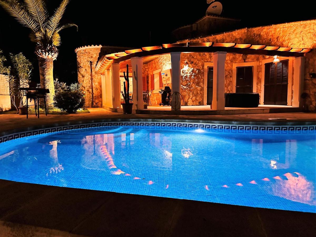 Villa Sanchez In Strandnahe Mit Pool, Jacuzzi, Klima, Wifi, Gas Bbq Santanyi Ngoại thất bức ảnh