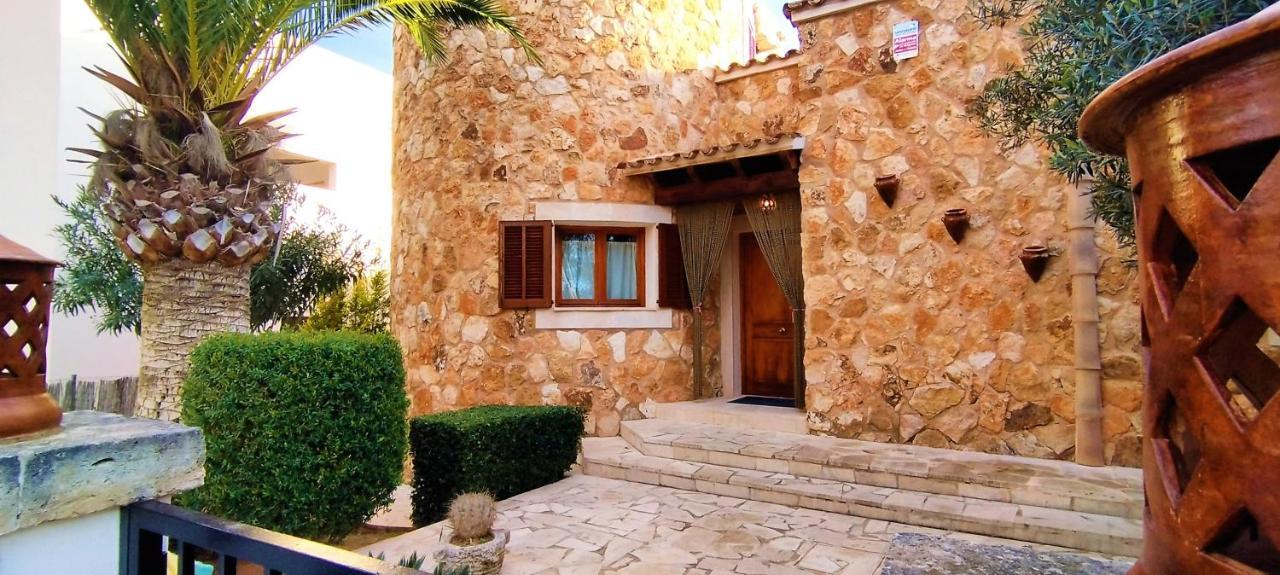 Villa Sanchez In Strandnahe Mit Pool, Jacuzzi, Klima, Wifi, Gas Bbq Santanyi Ngoại thất bức ảnh