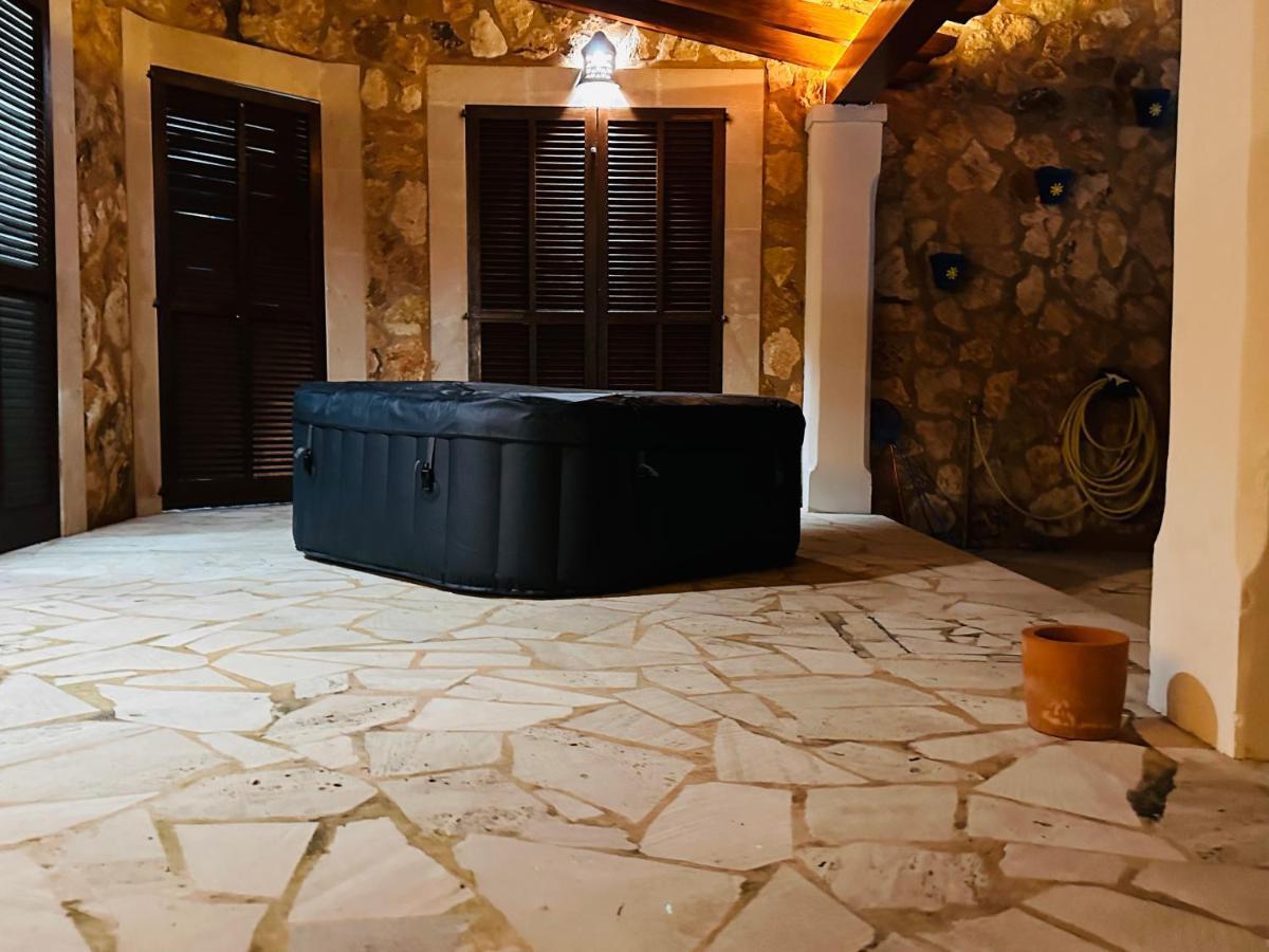 Villa Sanchez In Strandnahe Mit Pool, Jacuzzi, Klima, Wifi, Gas Bbq Santanyi Ngoại thất bức ảnh
